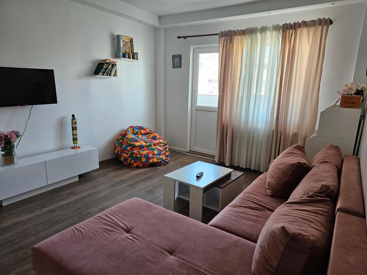 Apartament Near The Park Two Rooms Букурещ Екстериор снимка