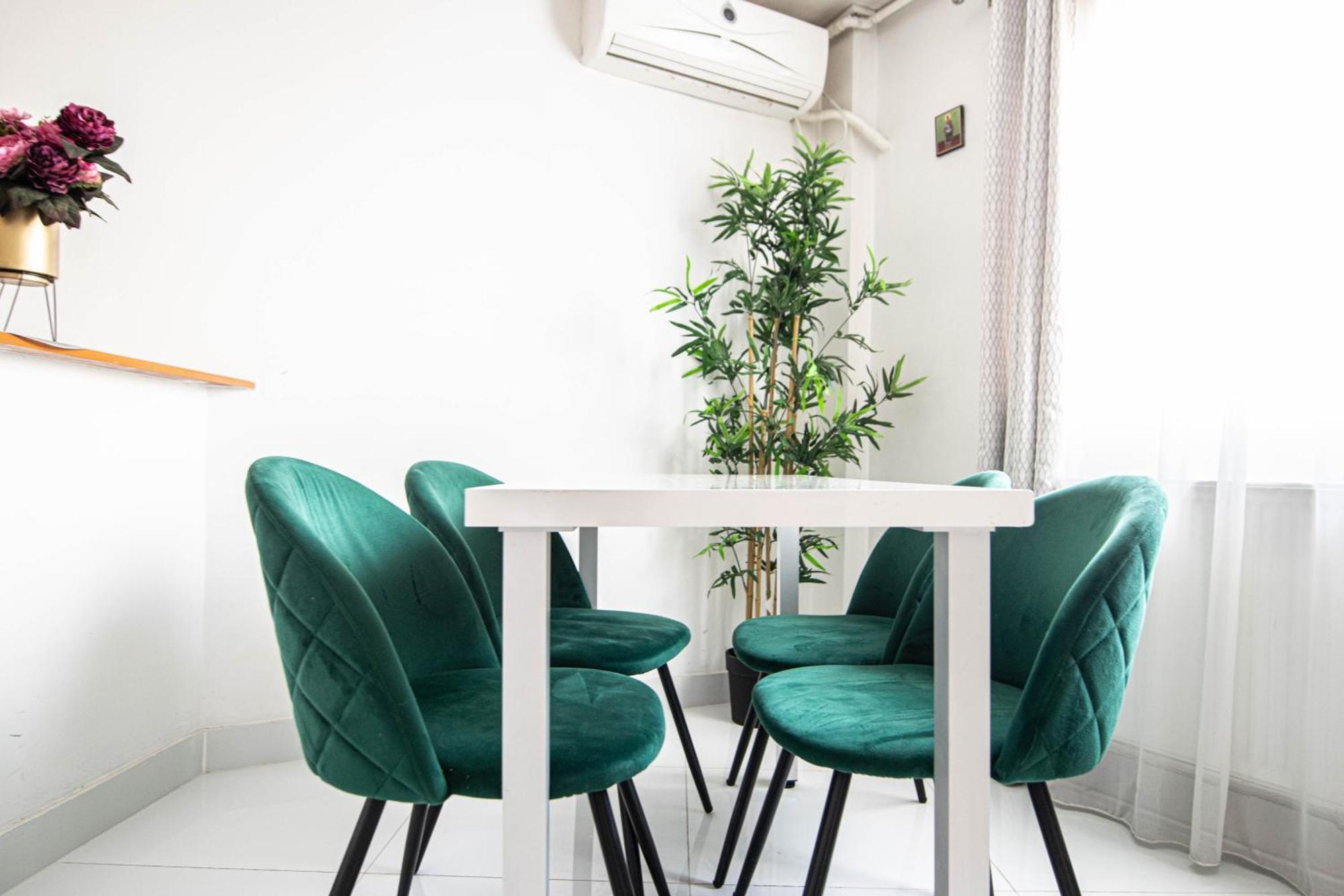 Apartament Near The Park Two Rooms Букурещ Екстериор снимка