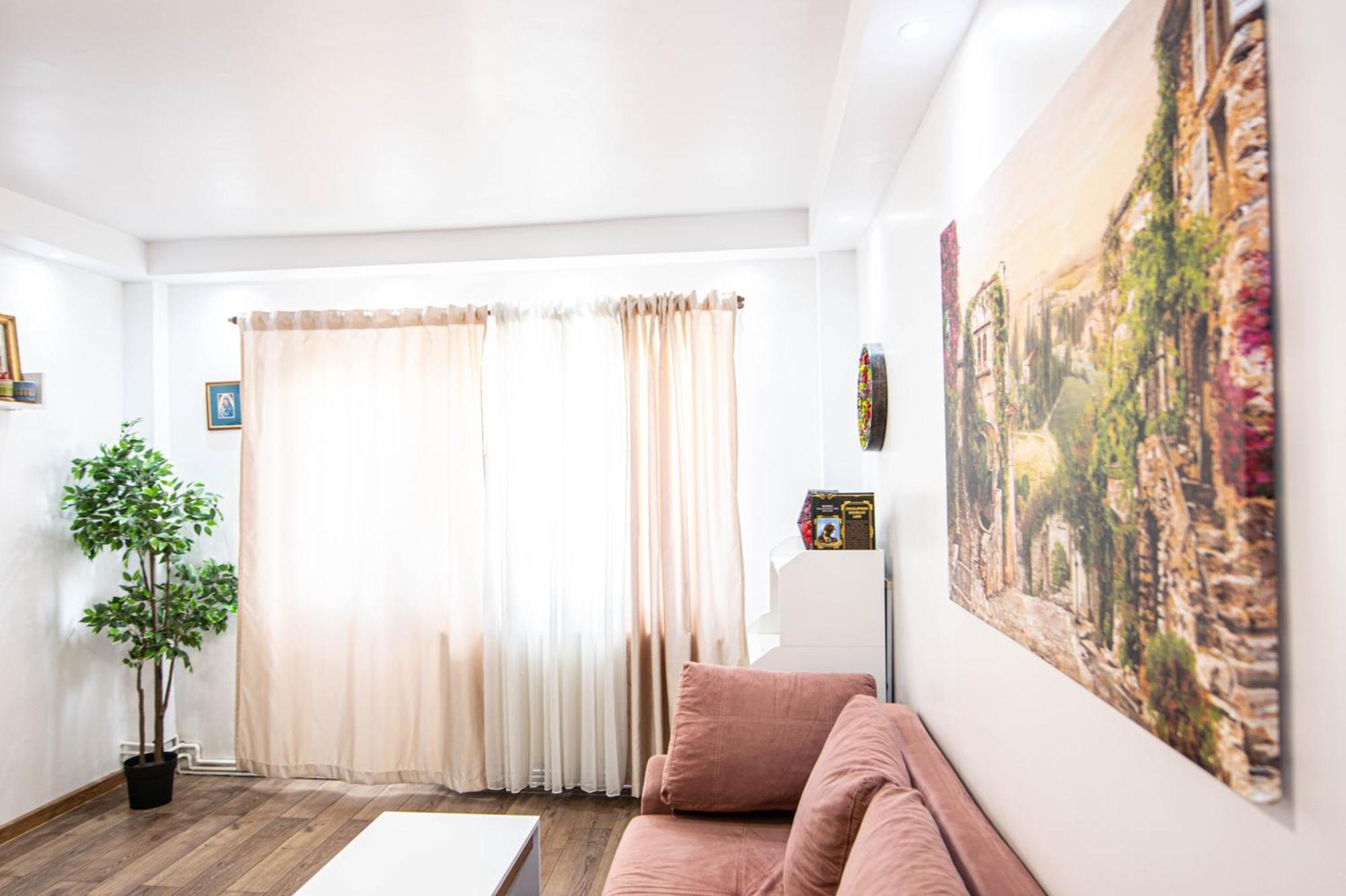 Apartament Near The Park Two Rooms Букурещ Екстериор снимка
