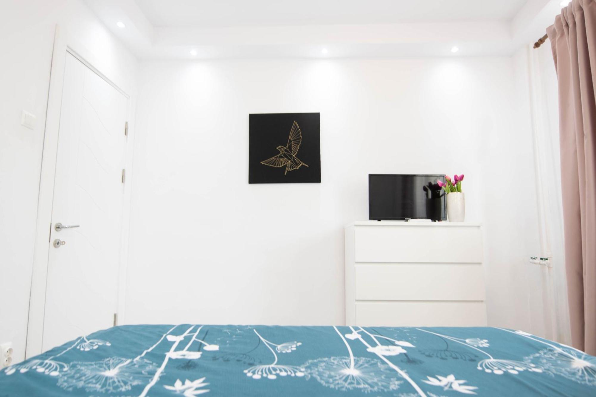 Apartament Near The Park Two Rooms Букурещ Екстериор снимка